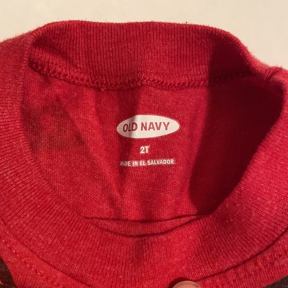 Old Navy - Marvel Mini Avengers Tee - Size 2T - Picture 3 of 3